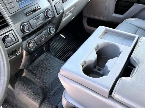 Used 2019 Ford F250 XL w/ Power Equipment Group AWD/4WD image 17