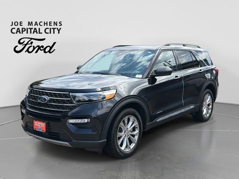 Used 2024 Ford Explorer XLT w/ Equipment Group 202A AWD/4WD image 9