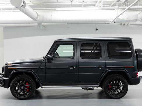 Used 2024 Mercedes-Benz G 63 AMG AMG G 63 image 2