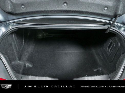Used 2021 Chevrolet Camaro LT RWD image 27