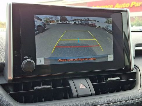 Certified 2024 Toyota RAV4 LE AWD/4WD image 19