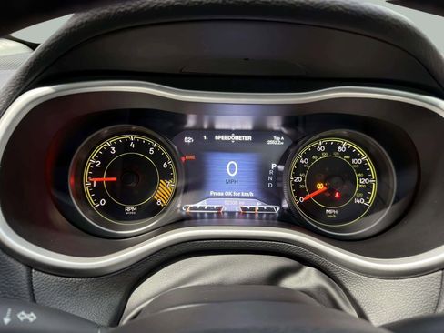 Used 2018 Jeep Cherokee Trailhawk image 20