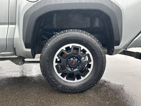 Used 2024 Toyota Tacoma TRD Off-Road AWD/4WD image 12
