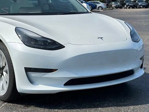 Used 2023 Tesla Model 3 Standard Range RWD image 2