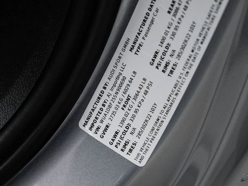 Used 2025 Audi RS 6 performance image 99