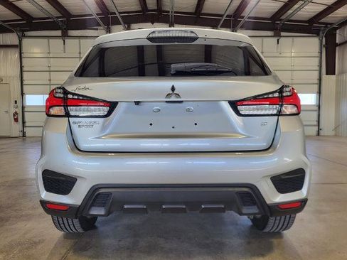 Used 2021 Mitsubishi Outlander Sport SE image 4