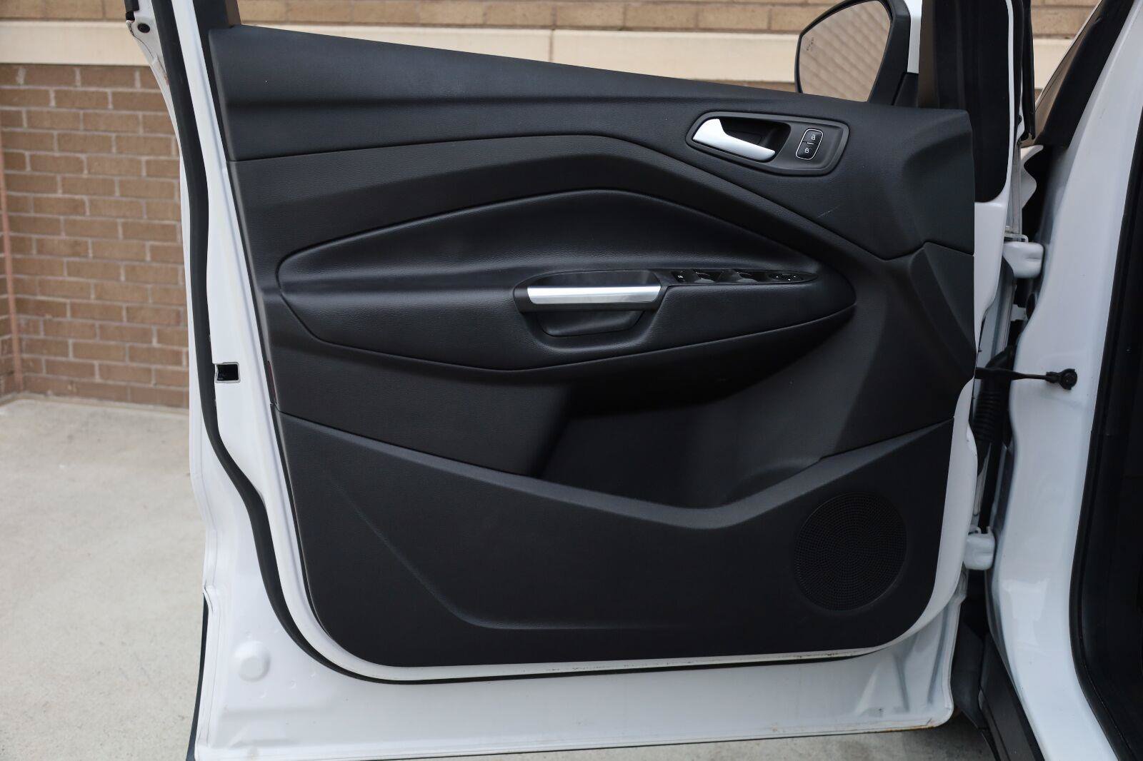 Used 2019 Ford Escape SEL FWD image 15
