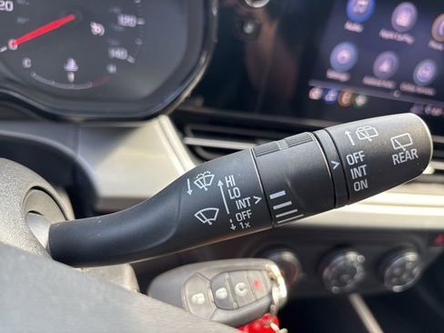 Used 2024 Chevrolet Trax LS w/ LS Convenience Package image 27