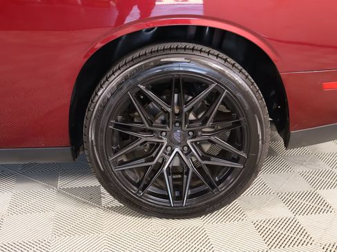 Used 2019 Dodge Challenger GT w/ Blacktop Package AWD/4WD image 16