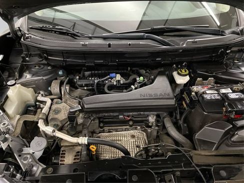 Used 2018 Nissan Rogue SV w/ Sun & Sound Touring Package AWD/4WD image 12