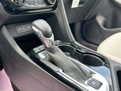 Used 2023 Buick Encore GX Preferred w/ Cold Weather Comfort Package image 19