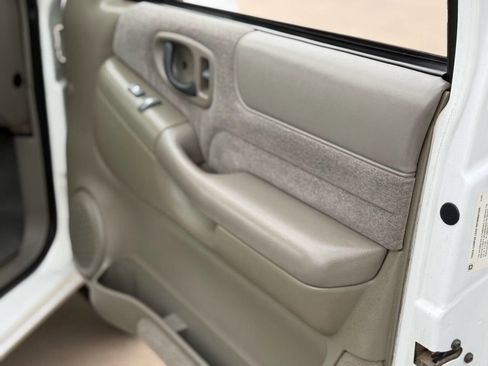 Used 1998 GMC Sonoma SLS w/ Popular Marketing Option Pkg image 17