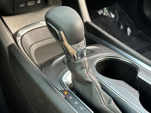 Used 2023 Chevrolet Malibu LT image 19