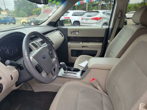 Used 2011 Ford Flex SEL FWD image 15