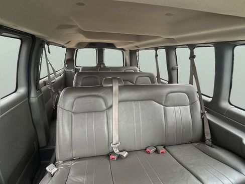Used 2013 Chevrolet Express 3500 LS RWD image 16
