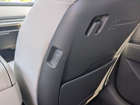 New 2027 Hyundai Santa Fe SE FWD image 18