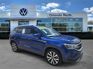 Used 2022 Volkswagen Taos SE image 1