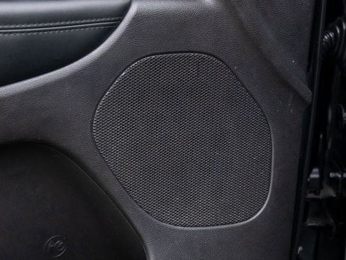 Used 2019 Jeep Grand Cherokee Altitude image 14