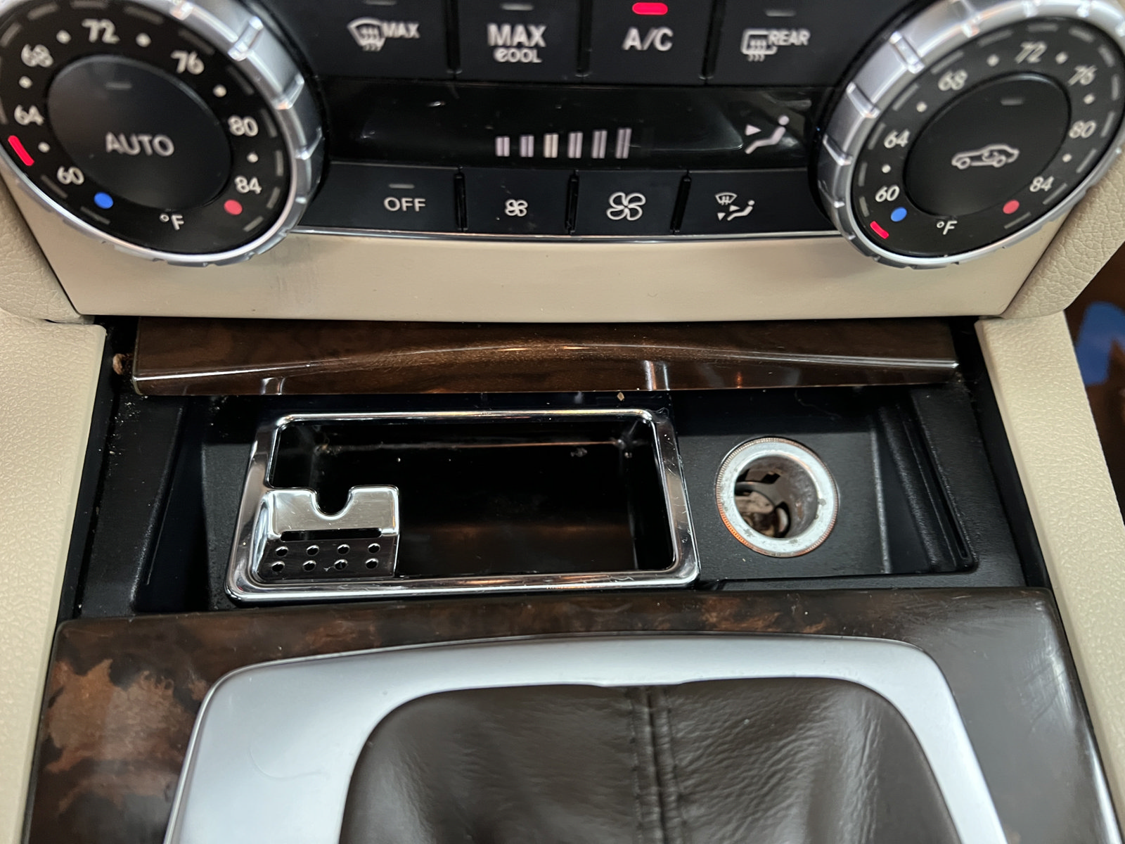 Used 2013 Mercedes-Benz C 300 4MATIC Sedan image 20