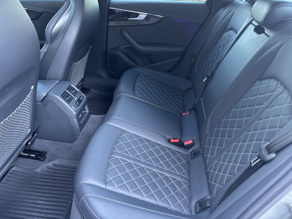 Used 2023 Audi S4 Prestige AWD/4WD image 23