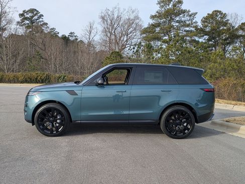 New 2026 Land Rover Range Rover Sport SE image 8