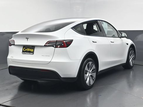 Used 2023 Tesla Model Y Long Range AWD/4WD image 46