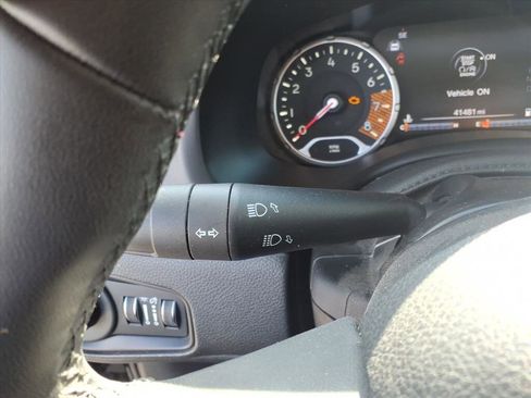 Used 2022 Jeep Renegade Latitude image 27