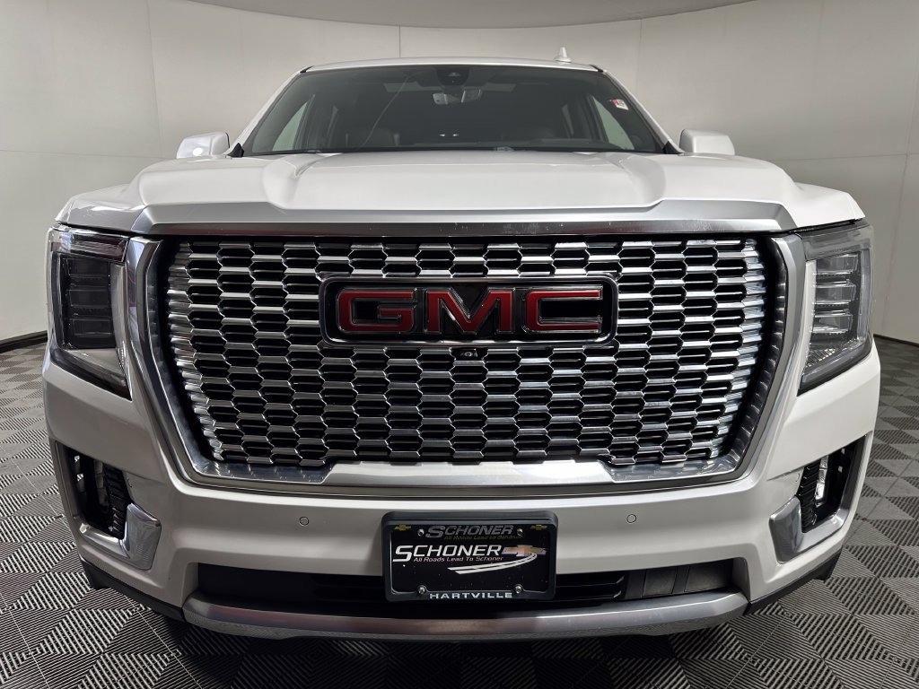 Used 2022 GMC Yukon Denali w/ Denali Ultimate Package AWD/4WD image 8