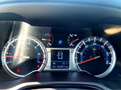 Used 2014 Toyota 4Runner Limited image 19