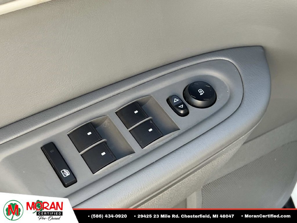 Used 2017 Chevrolet Traverse LS FWD image 16