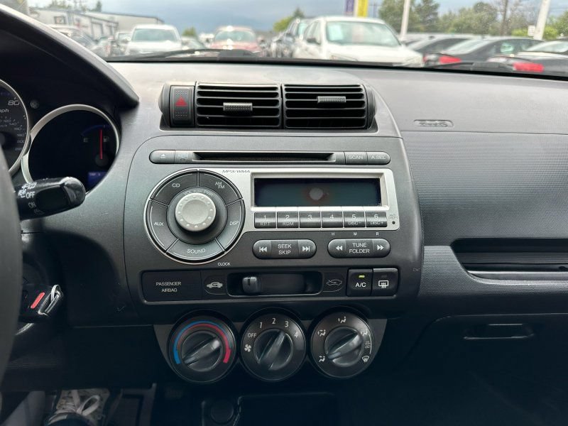 Used 2008 Honda Fit Sport image 16