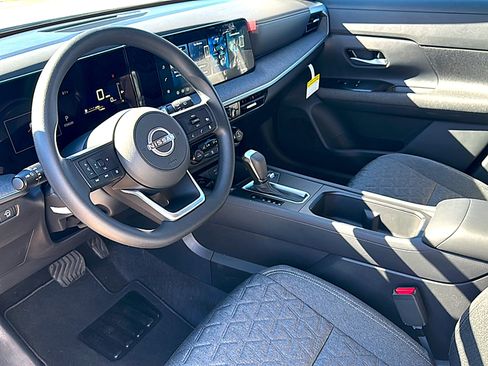 New 2026 Nissan Kicks SV w/ SV Premium Package image 9