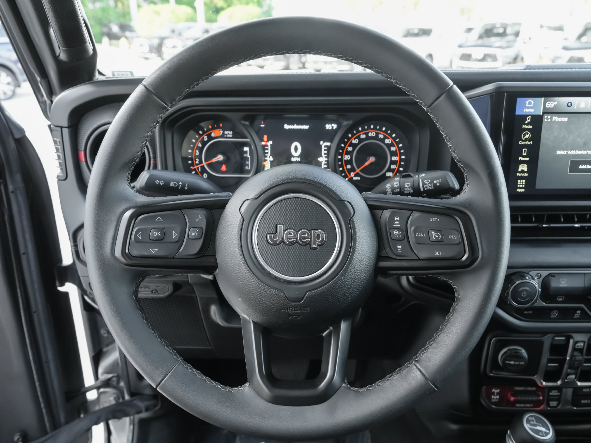 Used 2025 Jeep Wrangler Unlimited Rubicon AWD/4WD image 9