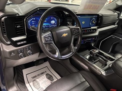Used 2022 Chevrolet Silverado 1500 LTZ w/ LTZ Premium Package AWD/4WD image 21