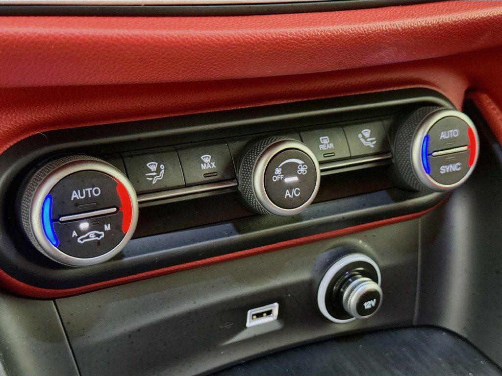 Used 2020 Alfa Romeo Stelvio AWD w/ Nero Edizione image 18