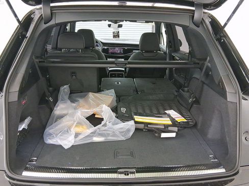 Used 2026 Audi Q7 2.0T Premium Plus w/ Premium Plus Package AWD/4WD image 27