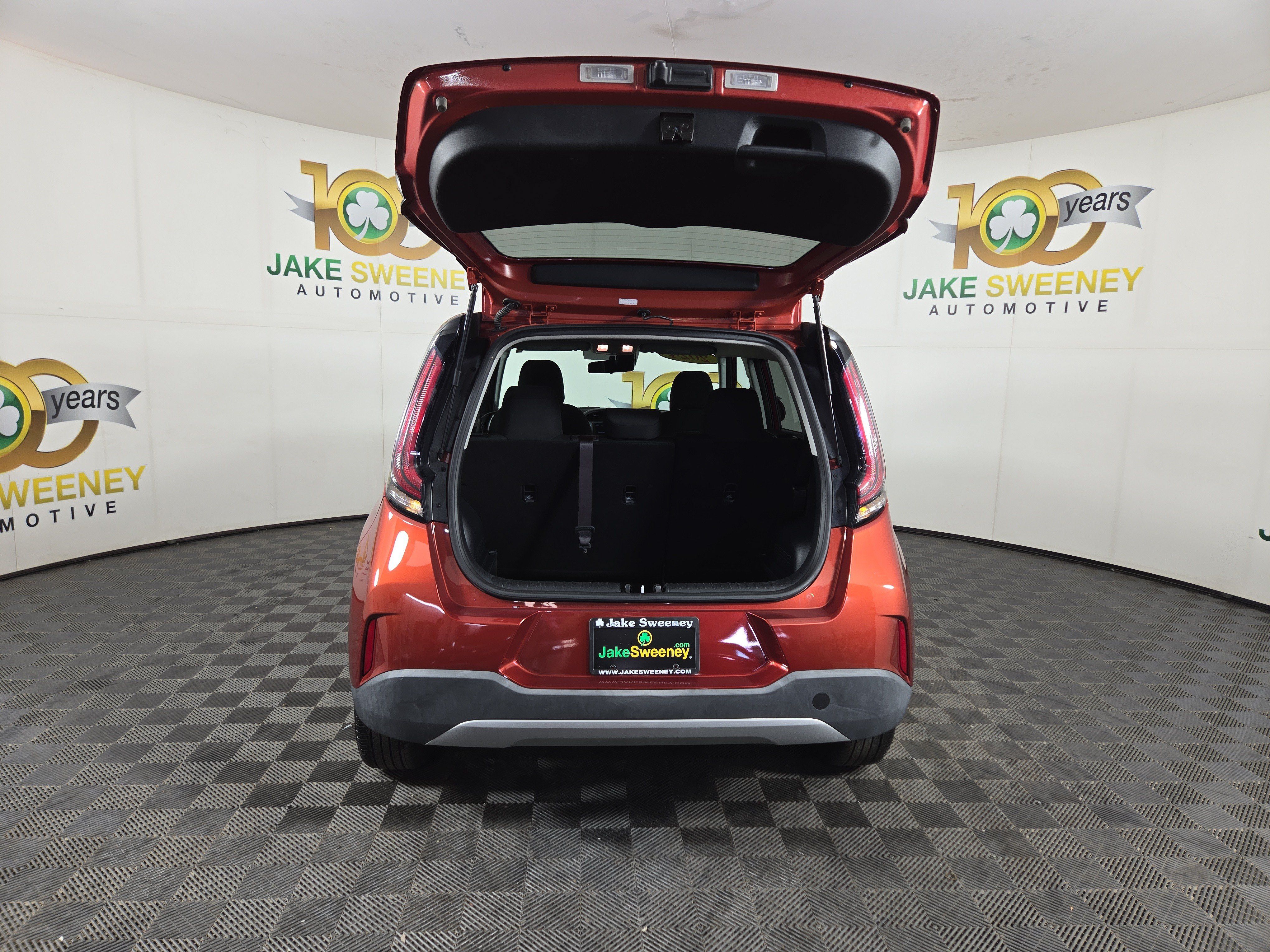 Used 2024 Kia Soul LX w/ Option Group 015 FWD image 32