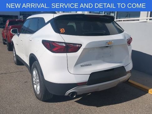 Used 2020 Chevrolet Blazer LT FWD image 3