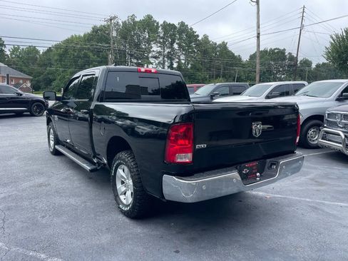 Used 2020 RAM 1500 Classic SLT w/ Luxury Group RWD image 8