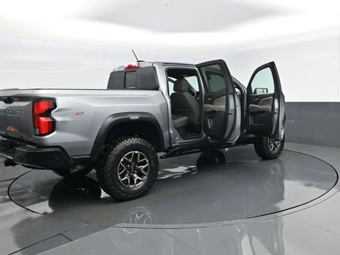 Used 2024 Chevrolet Colorado ZR2 image 29