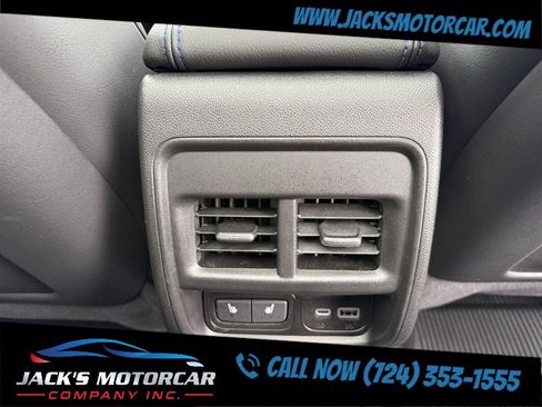 Used 2024 Cadillac XT4 Sport AWD/4WD image 28