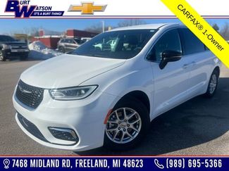 Used 2025 Chrysler Pacifica Select 360° Tour