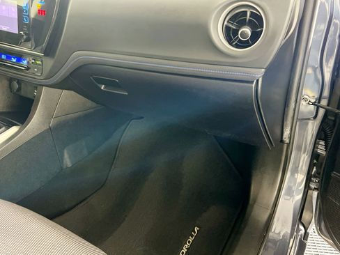 Used 2019 Toyota Corolla SE image 34