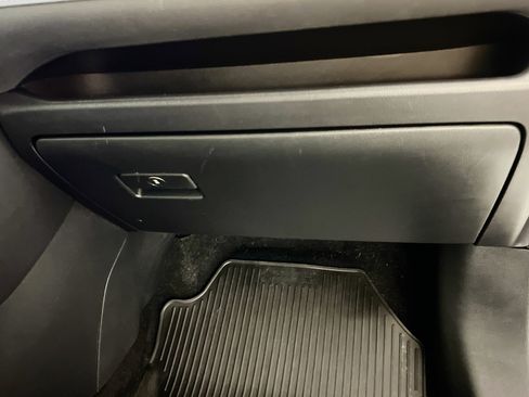 Used 2024 Toyota RAV4 XLE image 34