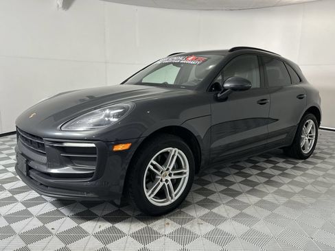 Used 2022 Porsche Macan AWD/4WD image 4