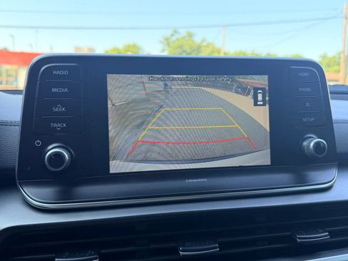 Used 2020 Kia Telluride LX FWD image 15