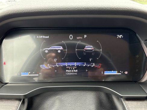 Used 2021 Jeep Grand Cherokee L Limited w/ Luxury Tech Group II image 22