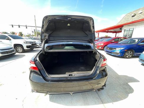 Used 2020 Toyota Camry SE FWD image 14