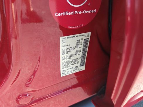 Certified 2021 Nissan Titan SV w/ SV Convenience Package image 47