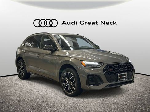 Used 2023 Audi SQ5 Premium Plus w/ Premium Plus Package AWD/4WD image 8